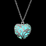 FAMSHIN 2019 New Hot Moon Glowing Necklace